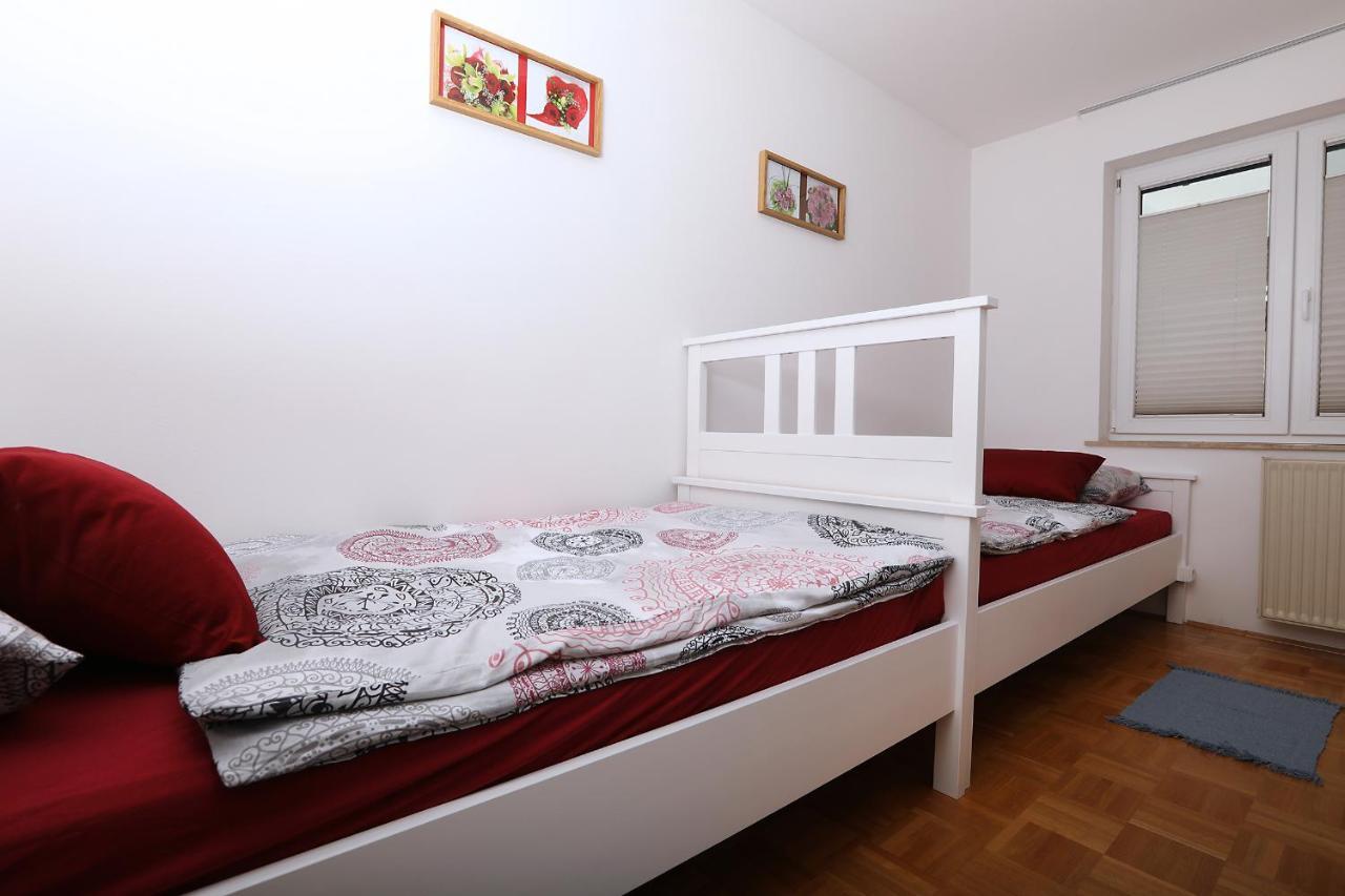 Apartma Dolinar Gorenja Vas  Εξωτερικό φωτογραφία